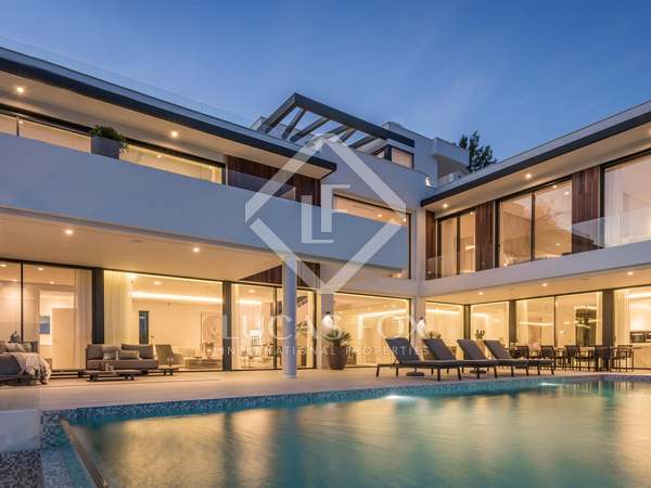 842m² house / villa with 80m² terrace for sale in Benahavís