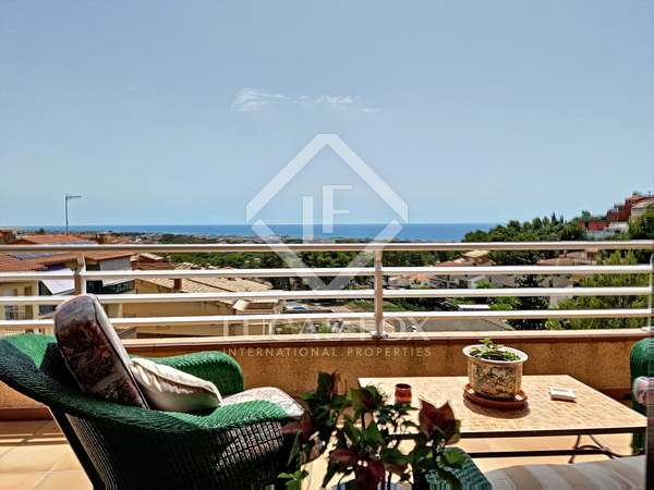 266m² house / villa with 200m² garden for sale in Calafell
