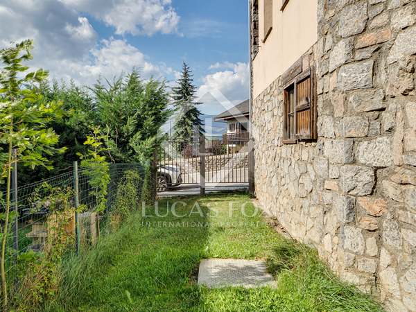 Casa / vil·la de 136m² en venda a La Cerdanya, Espanya