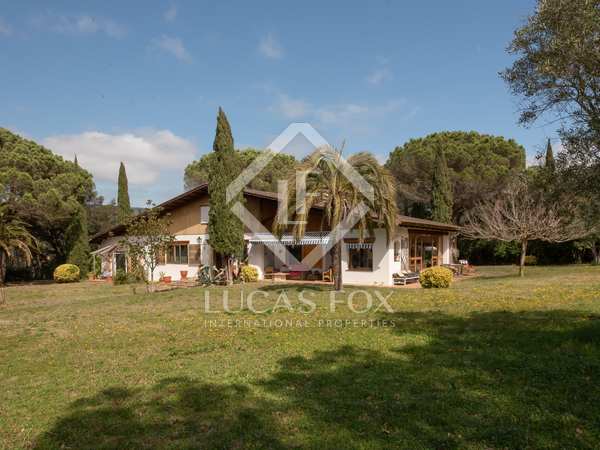 398m² house / villa for sale in Santa Cristina, Costa Brava