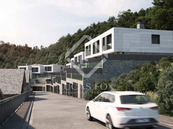 353m² house / villa with 152m² garden for sale in La Massana