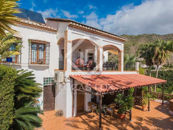 240m² country house for sale in Axarquia, Málaga