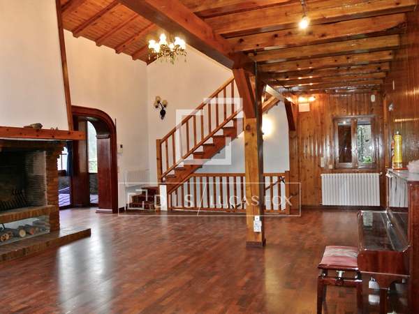 Casa / Vila de 355m² with 320m² Jardim à venda em Escaldes