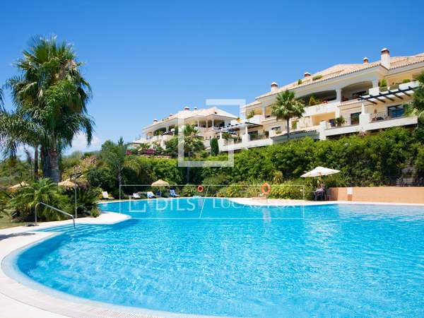 3-bedroom ground floor apartment for sale in West Marbella
