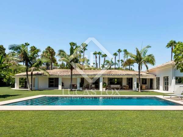 680m² house / villa for sale in Nueva Andalucía