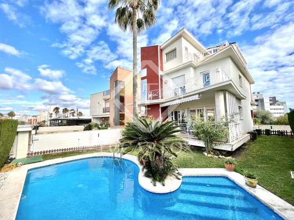 Casa / villa de 338m² en venta en Cabo de las Huertas