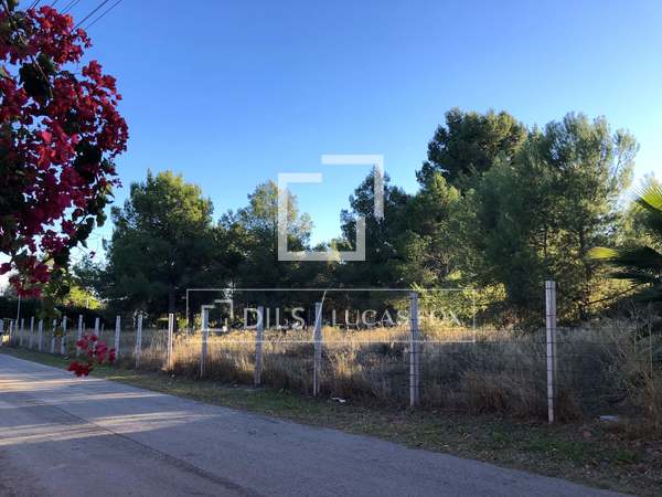 Terreno de 2,423m² à venda em La Eliana, Valencia