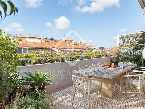 170m² penthouse with 17m² terrace for sale in Eixample Left