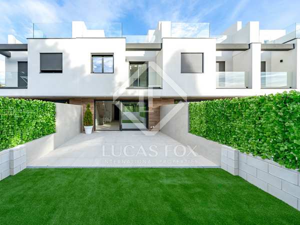 201m² house / villa with 45m² garden for sale in Tarragona City