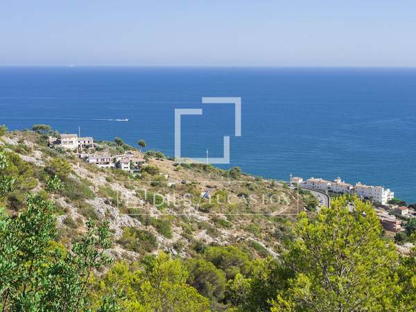 775m² Plot for sale in Levantina, Sitges