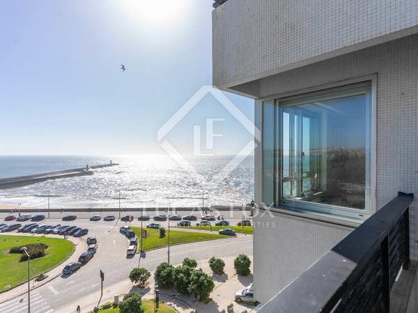 153m² apartment with 18m² terrace for sale in Porto