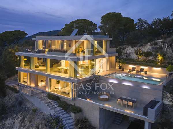 507m² house / villa for sale in Santa Cristina, Costa Brava
