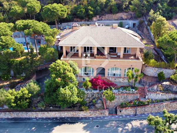 640m² house / villa for sale in Santa Cristina, Costa Brava