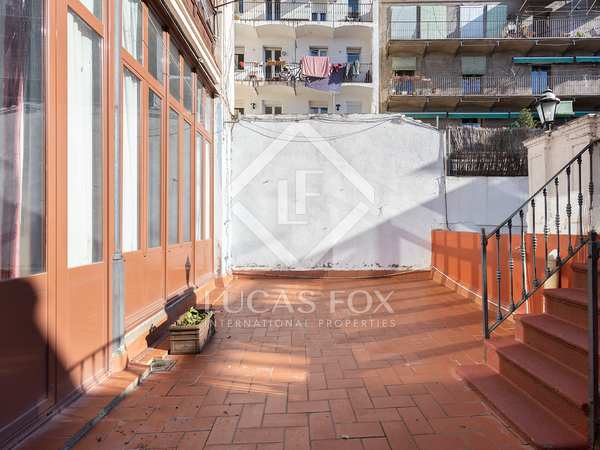 240m² apartment with 65m² terrace for sale in Eixample Right