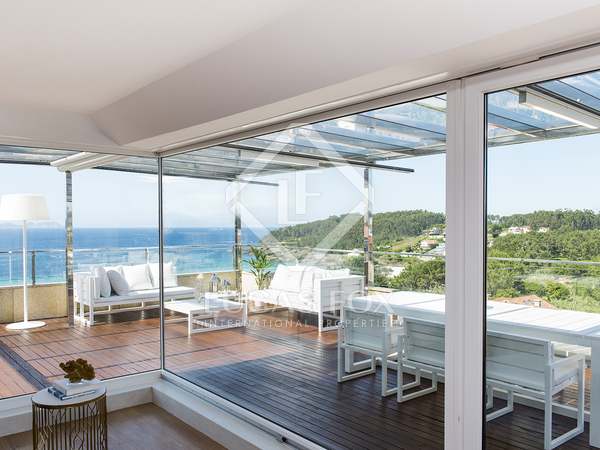 Ático de 250m² con 145m² terraza en venta en Pontevedra