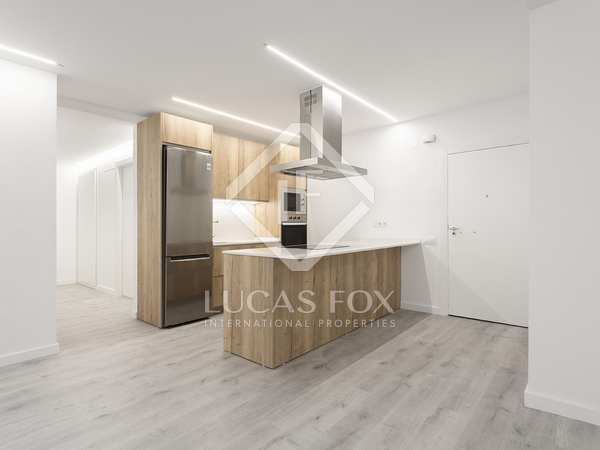 90m² apartment for sale in Eixample Right, Barcelona