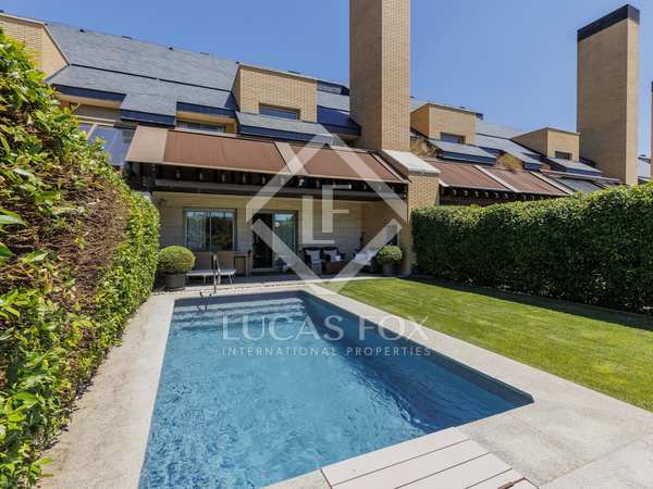 Дом / вилла 600m² на продажу в Посуэло, Мадрид