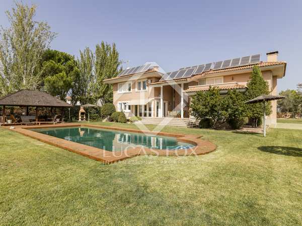 665m² house / villa with 2,200m² garden for sale in Boadilla Monte