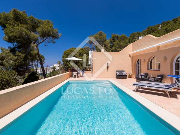 242m² house / villa with 252m² terrace for sale in San Antonio