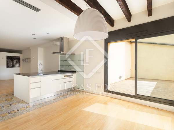 82m² apartment with 18m² terrace for sale in El Born