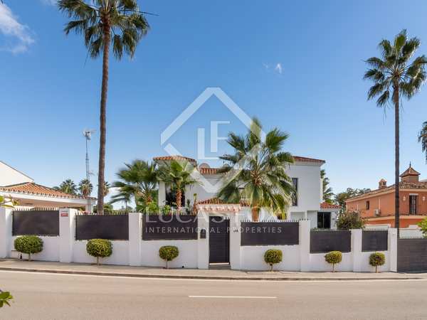 Villa van 349m² te koop in Nueva Andalucía, Costa del Sol