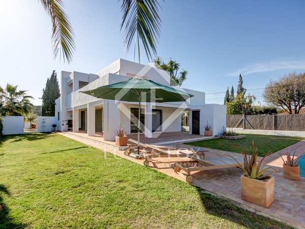 267m² house / villa for sale in St Pere Ribes, Barcelona