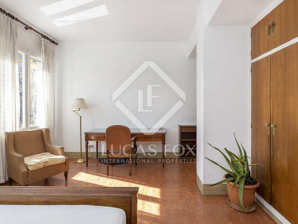 270m² apartment for sale in Eixample Left, Barcelona