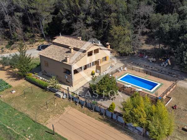 245m² country house for sale in Pla de l'Estany, Girona