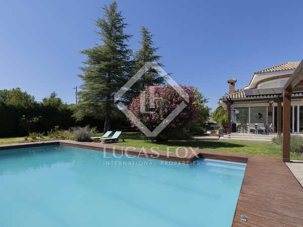 550m² house / villa with 2,450m² garden for sale in Boadilla Monte