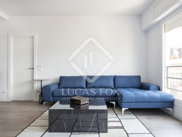 110m² apartment with 8m² terrace for sale in Eixample Left
