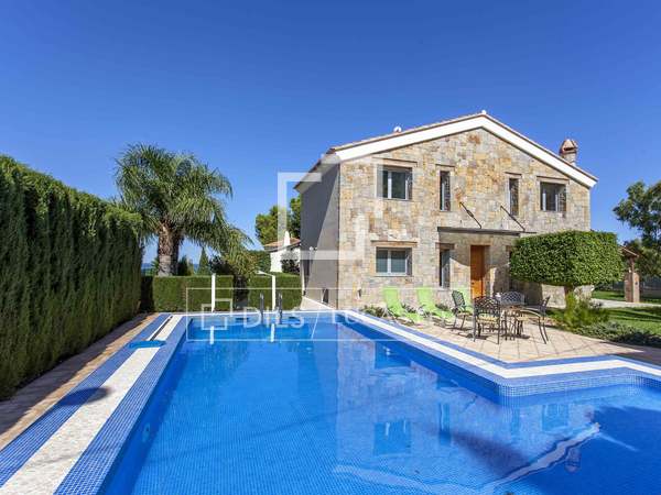 Casa / Vila de 233m² à venda em Dénia, Costa Blanca