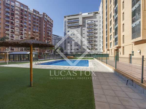 133m² apartment with 8m² terrace for rent in Ciudad de las Ciencias