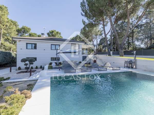 397m² house / villa with 1,300m² garden for sale in Boadilla Monte