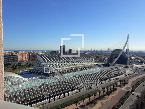 Penthouse van 169m² te koop met 130m² terras in Ciudad de las Ciencias