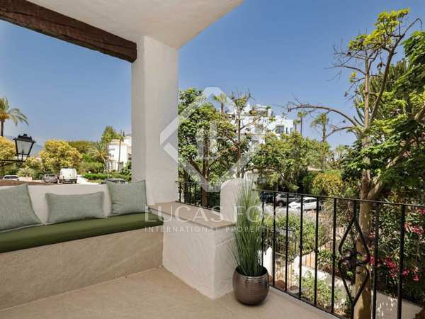 127m² apartment with 36m² terrace for sale in Puerto Banús