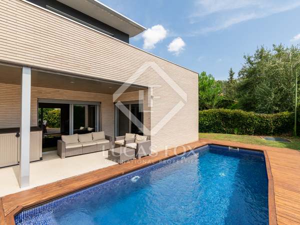 Villa van 516m² te huur met 500m² terras in Sant Cugat