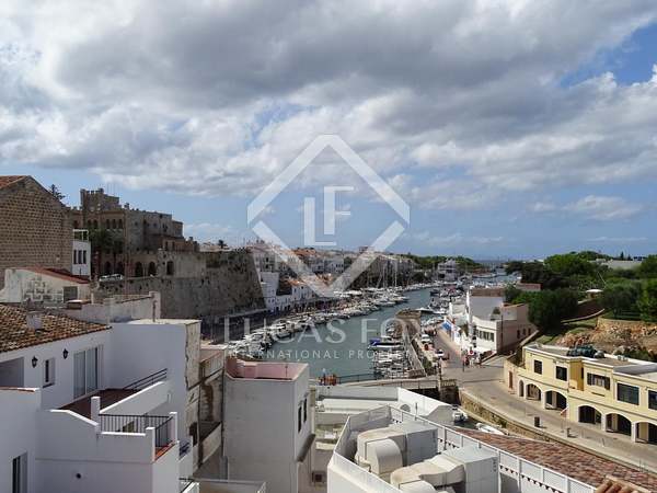 168m² house / villa with 60m² terrace for sale in Ciudadela