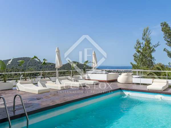 Villa van 1,093m² te koop met 509m² terras in Ibiza Town