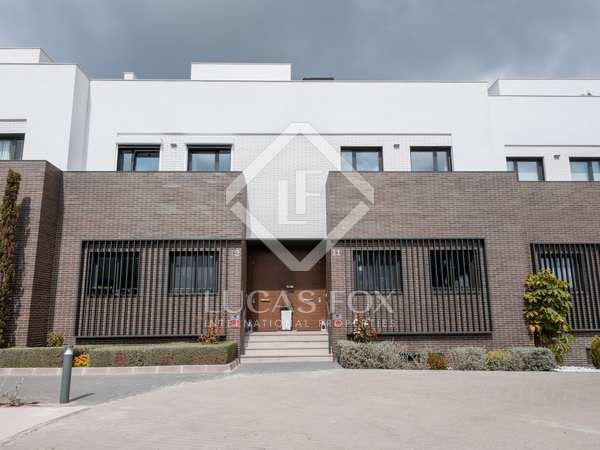 202m² house / villa for sale in Sotogrande, Costa del Sol