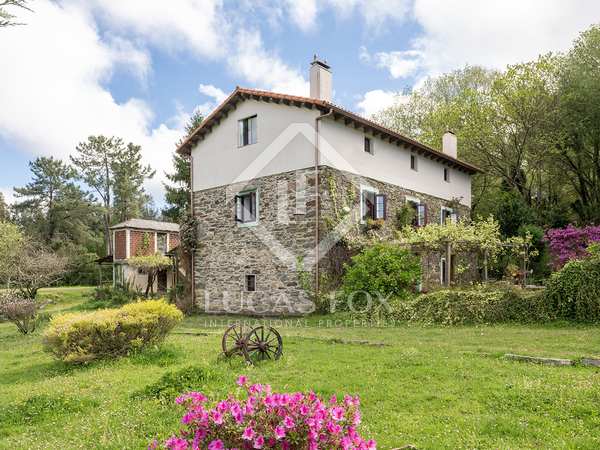 Villa van 235m² te koop in Pontevedra, Galicia