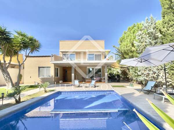 Casa / villa de 379m² en venta en Gran Alacant, Alicante