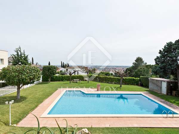272m² house / villa for sale in Viladecans, Barcelona