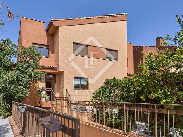 364m² house / villa for sale in Bétera, Valencia