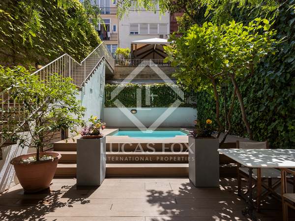 106m² apartment with 120m² terrace for sale in Eixample Left