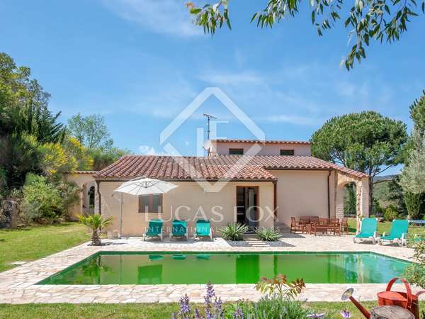 260m² house / villa for sale in Santa Cristina, Costa Brava
