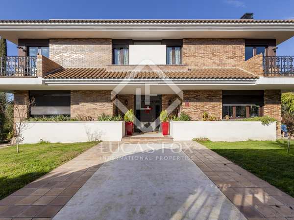 977m² house / villa for sale in Pozuelo, Madrid