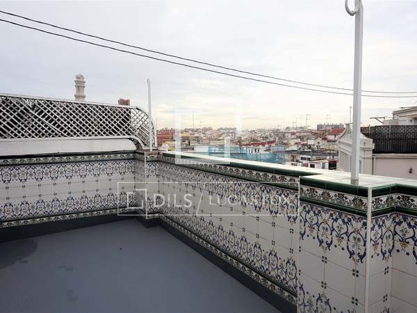 Penthouse de 75m² with 35m² terraço à venda em Gran Vía