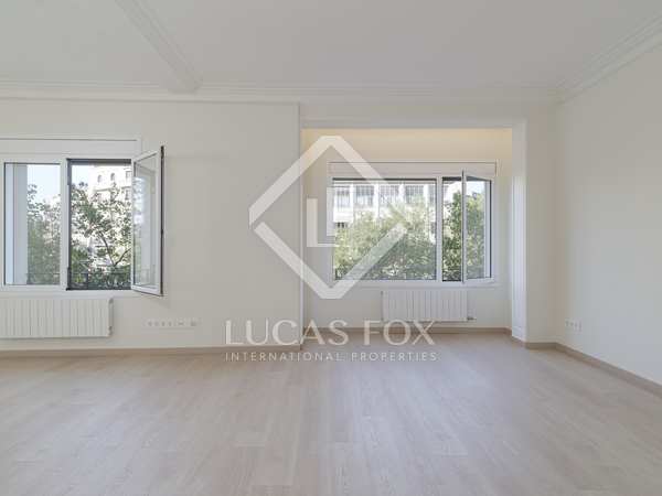 143m² apartment for rent in Eixample Right, Barcelona