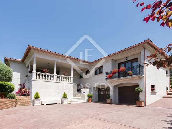 Huis / villa van 583m² te koop in Pontevedra, Galicia