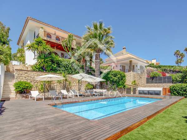 520m² house / villa for sale in Vallpineda, Barcelona